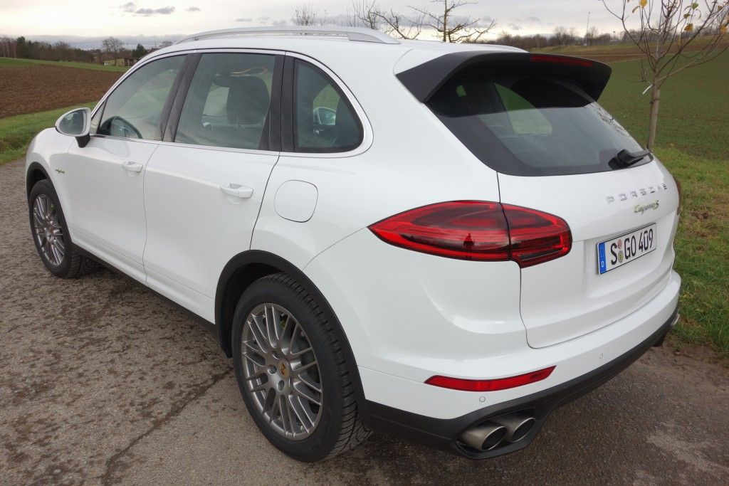 Cayenne S E-Hybrid - Hinten seitlich