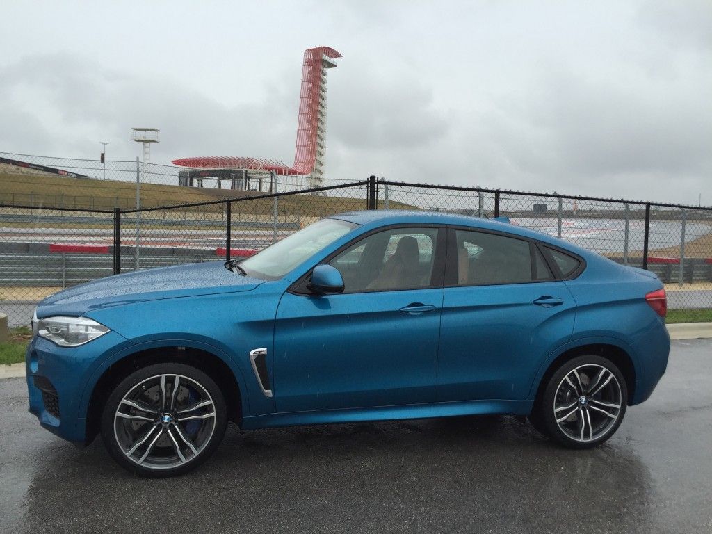 BMW X6 M 2015 Seite Rennstrecke