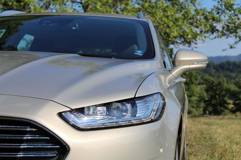 Ford Mondeo 2015 Adaptive LED-Scheinwerfer