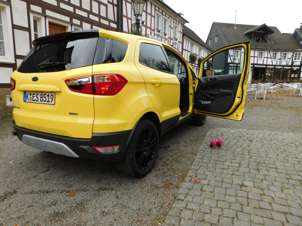 Ford EcoSport mit integrietem Türgriff Hecktür