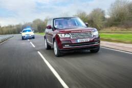 Jaguar Land Rover testet vernetzte Fahrzeuge auf der Straße 2 der-Autotester