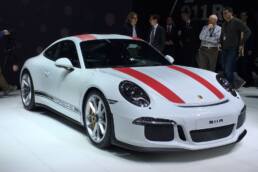 Porsche mit dem neuen 911 R auf dem Genfer Autosalon 16 der-Autotester