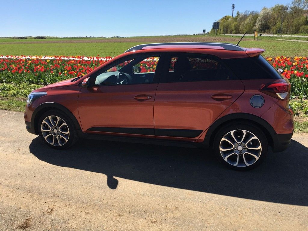 Hyundai i20 Active Seitenansicht