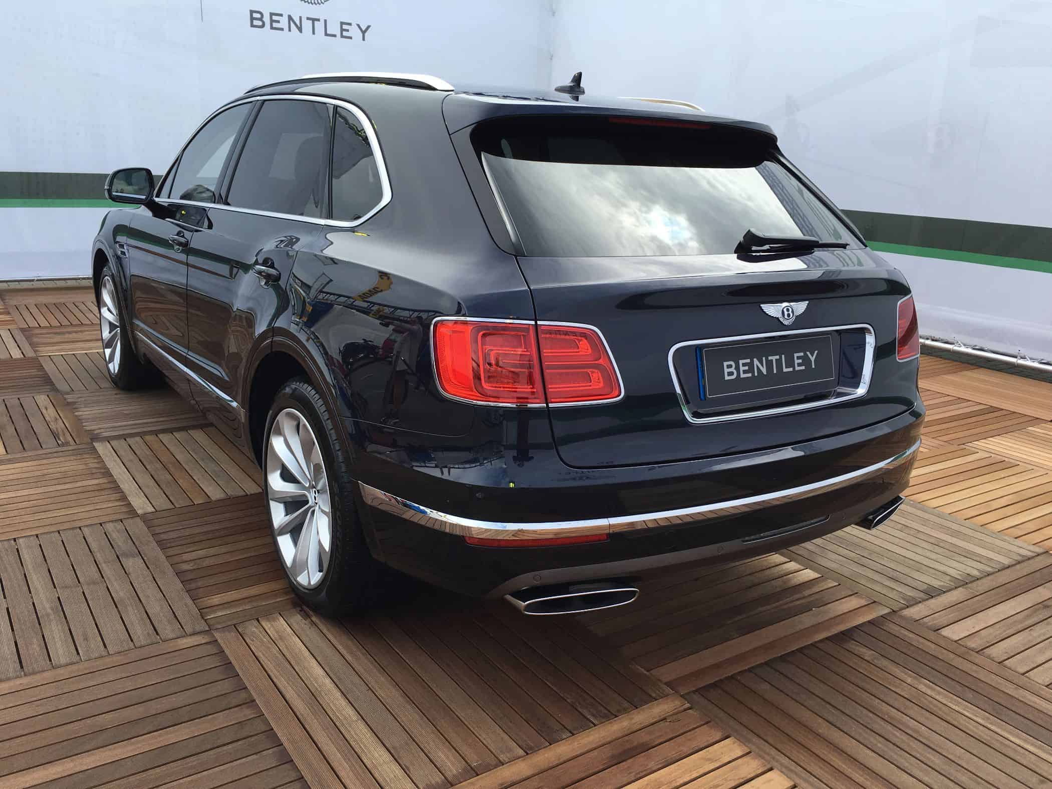 Bentley Bentayga Das Ultimative Luxus Dickschiff Mit Zylinder Dampf Der Autotester De