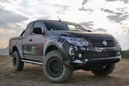 Der neue Pick-up Fiat Fullback startet beim „Rennen des Jahrhunderts" auf Schalke 4 der-Autotester