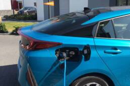 Toyota Prius Plug-in Hybrid (2017)