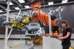 Leben in der Cloud (4): Cloud-Computing steuert die Industrie 4.0 13 der-Autotester