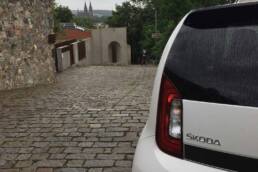Scheuer verbannt E-Scooter vom Gehweg 2 der-Autotester