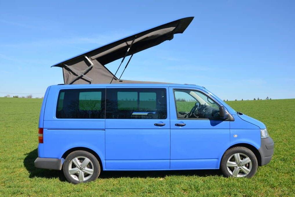VW T5 mit Hilo-Auftstelldach