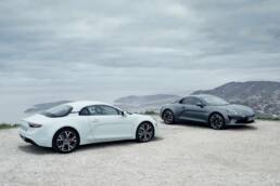 Alpine A110 Pure und Légende (r.).