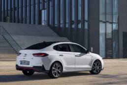 Hyundai i30 Fastback bekommt Ausstattungslinie N Line 8 hyundai-fastback-n-line-04