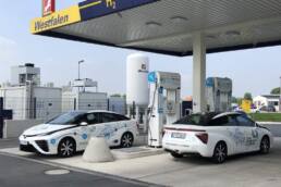 Toyota Mirai an der Wasserstoff-Tankstelle in Münster.