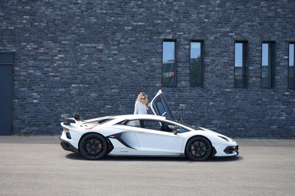 Lamborghini Aventador SVJ , Nina Weizenecker