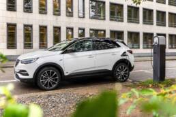 Opel Grandland X Plug-in-Hybrid jetzt auch als Fronttriebler