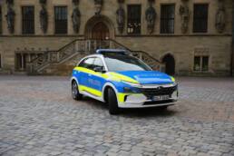 Polizei Osnabrück fährt mit koreanischer Brennstoffzelle 13 Hyundai-Nexo-Einsatzfahrzeug der Polizei Osnabrück