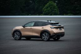 Nissan kündigt Elektroauto Ariya mit bis zu 394 PS an