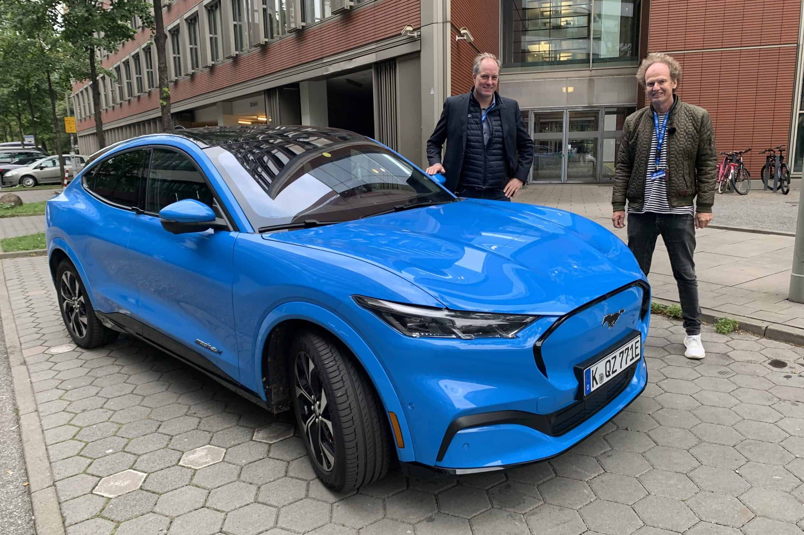 Ford Mustang Mach-E: Erste Fahrt mit dem Elektro-Crossover durch Hamburg