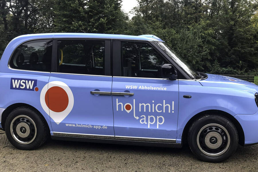 “Hol ich! App” schickt E-Mobile im London-Taxi-Look