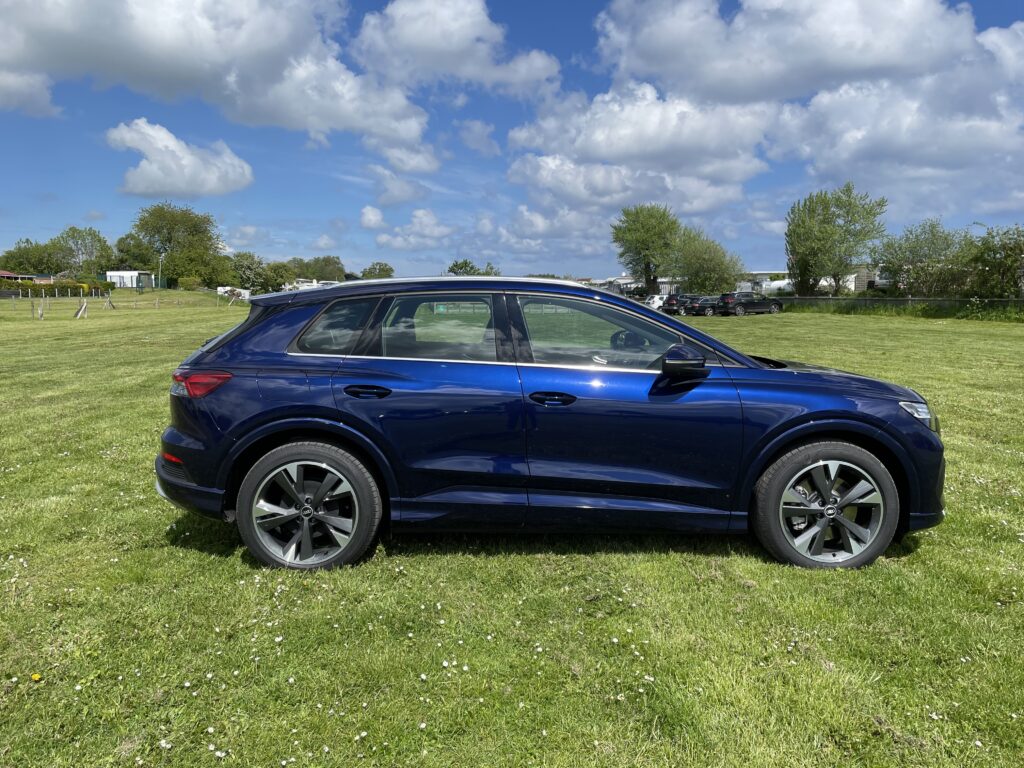 (2021) Audi Q4 e-tron