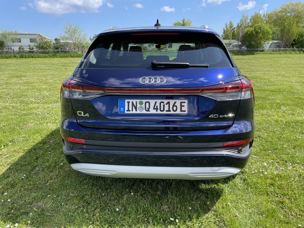 (2021) Audi Q4 e-tron