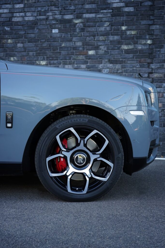 Rolls Royce Cullinan Black Badge (2021)