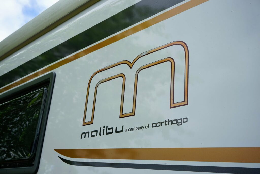 Malibu - 441 LE by Carthago