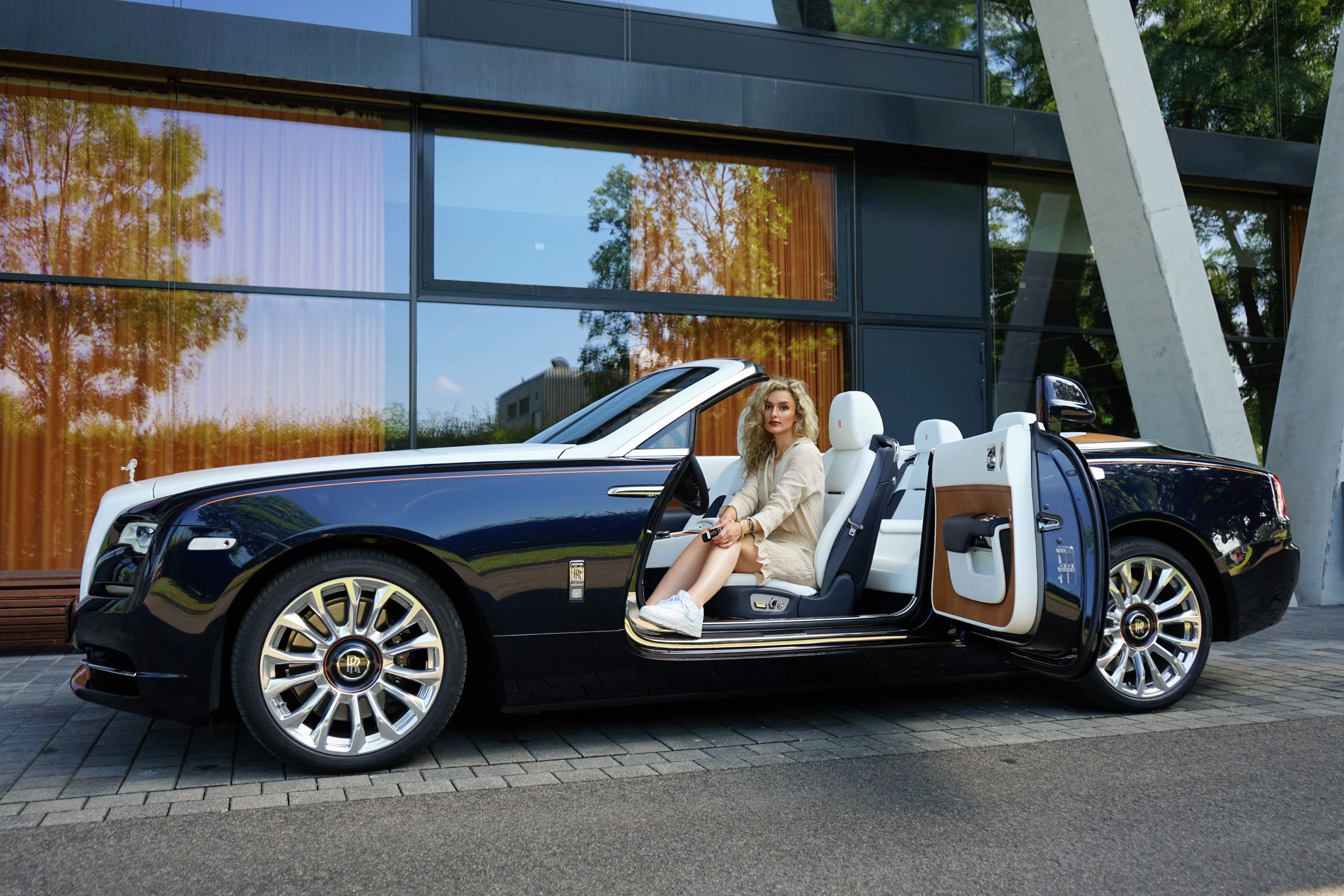 (2021) Rolls Royce Dawn - Das teuerste und luxuriöseste Cabrio