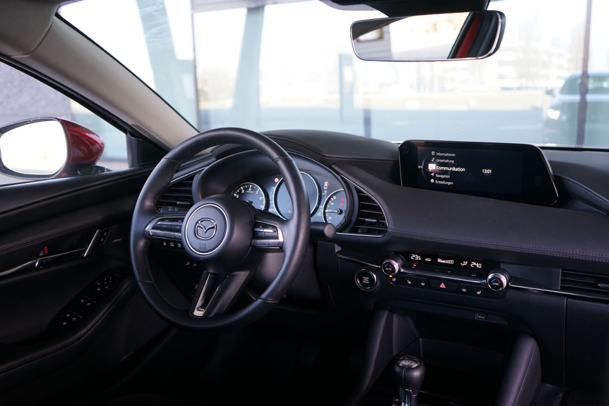 Mazda3 Fastback Selection e-SKYACTIV X, Cockpit