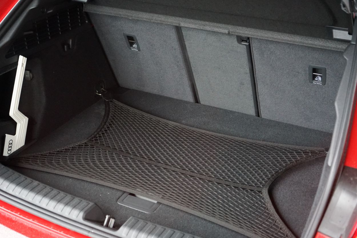 Audi RS 3 Sportback TFSI 294 kW, Kofferraum