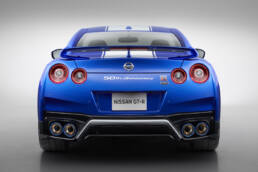 Nissan nimmt Sportwagen GT-R vom Markt 22 Nissan GT-R 50th Anniversary Edition (2020)
