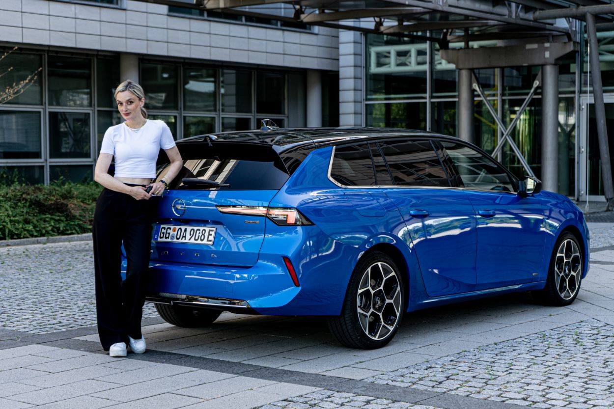 Opel Astra Sports Tourer (2023) - Designstück oder Alleskönner?, NinaCarMaria