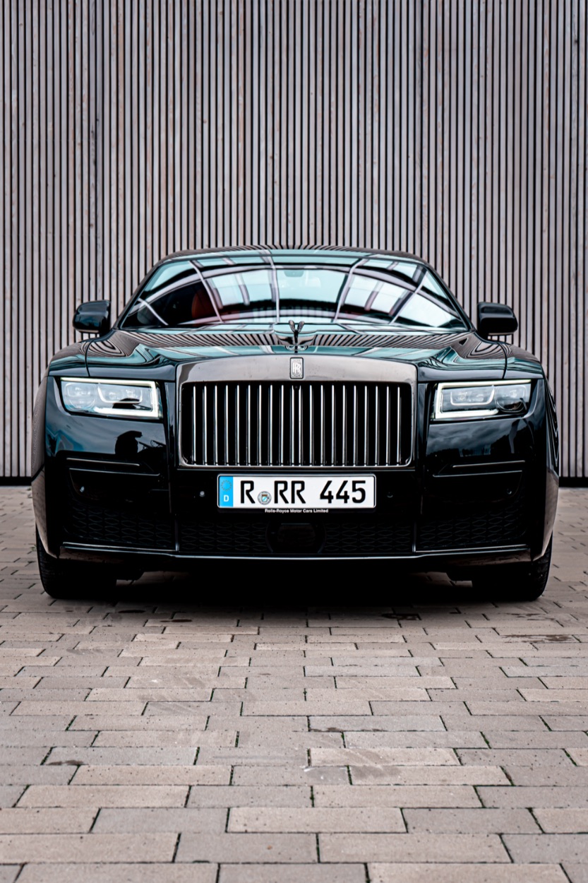 Rolls Royce Ghost Black Badge   Das 20 PS Luxus Batmobil