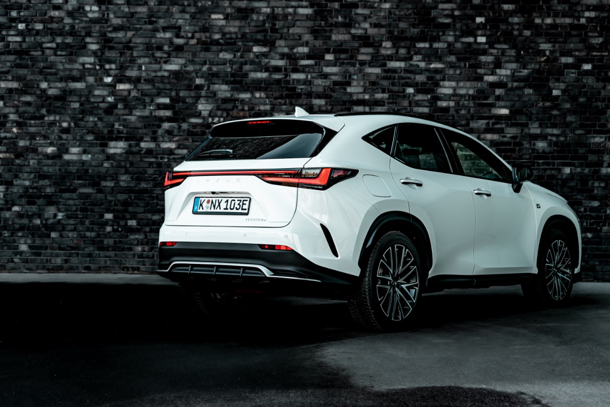 LEXUS NX 450h+ - SUV mit Plug-in-Hybrid-Antrieb der Toyota Premium Marke 