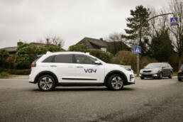 Ferngesteuertes Elektroauto von Vay in Hamburg.