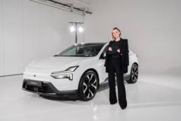 Polestar 4 und Nina Weizenecker