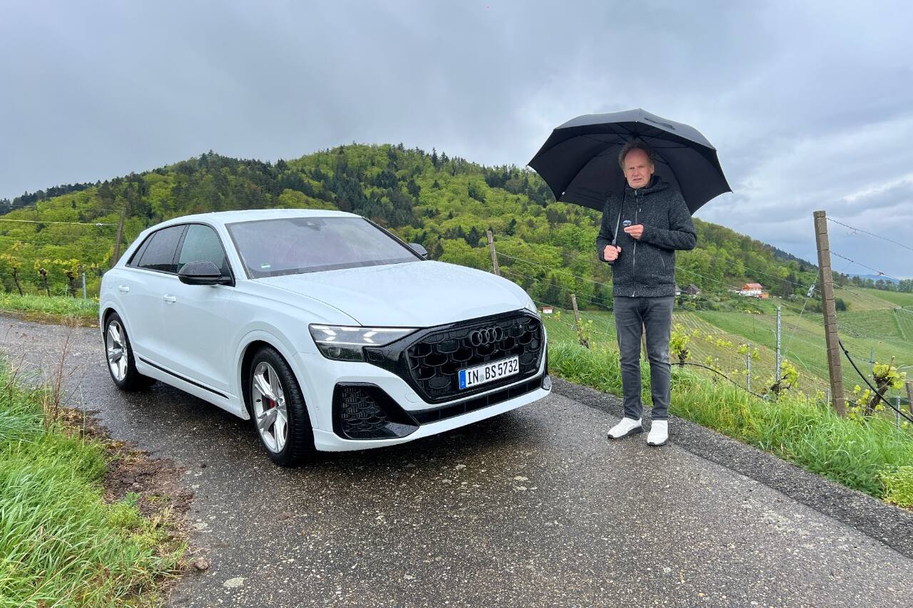 Audi SQ8 (2024) und der-Autotester