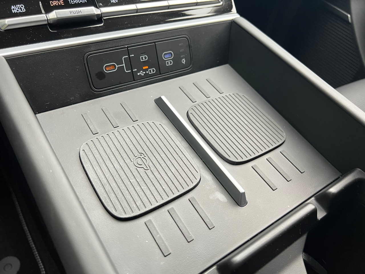 Hyundai Santa Fe (2025)