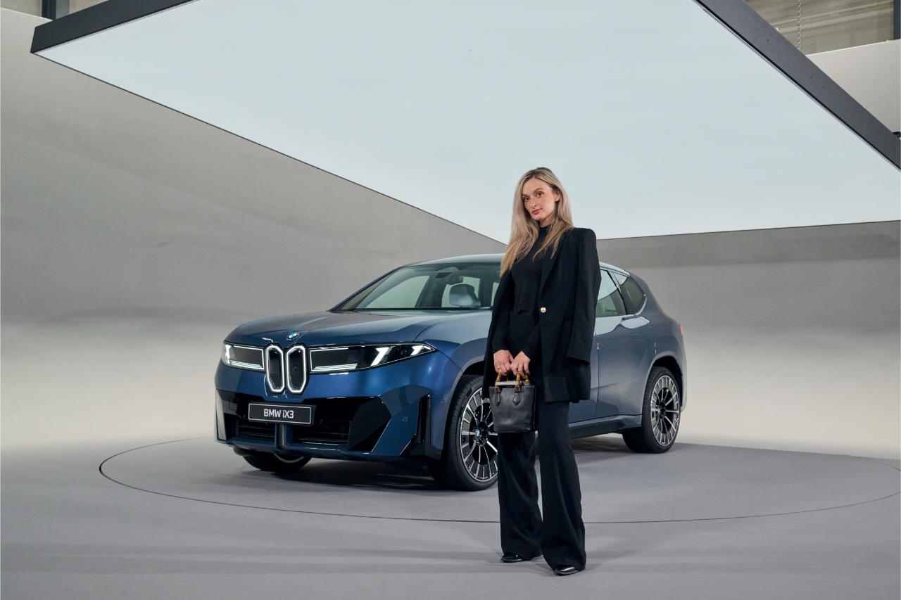 BMW iX3 – Die neue Klasse startet durch mit NinaCarMaria