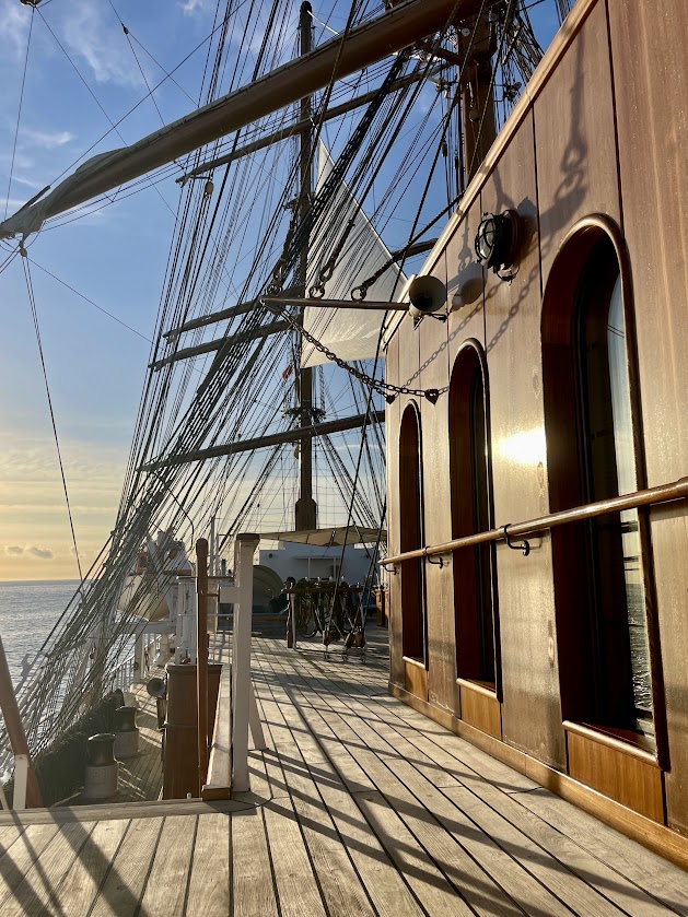 Die stille Vollkommenheit des Augenblicks: Das Rauschen der Wellen und die Holzplanken unter den Füßen. Foto Solveig Grewe