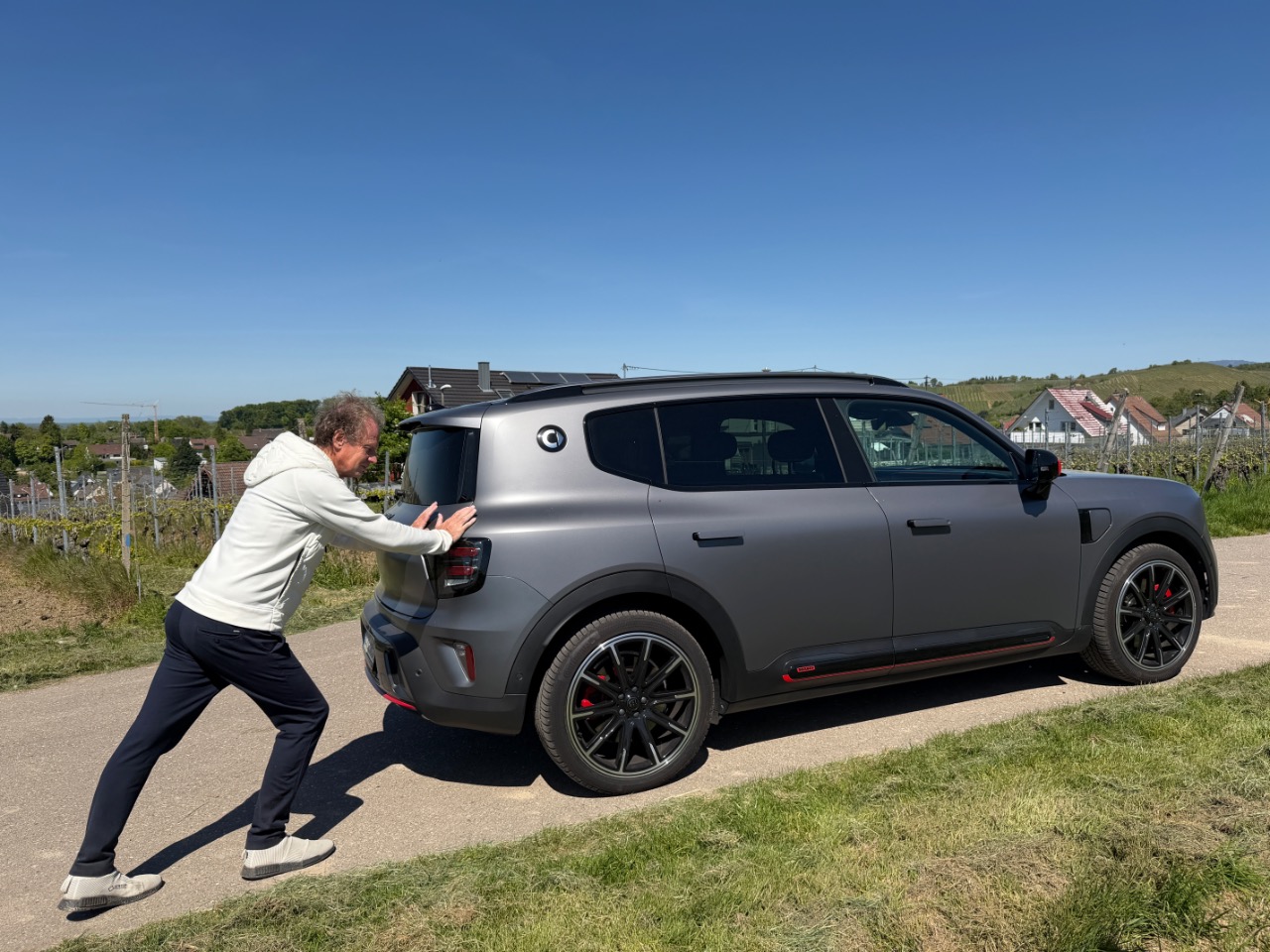 Smart #5 Brabus: 645 PS zum Kampfpreis?! Fast ein Schnäppchen unter den Elektro-SUVs! 1 Smart 5 Brabus: 645 PS zum Kampfpreis?! Fast ein Schnäppchen unter den Elektro-SUVs!